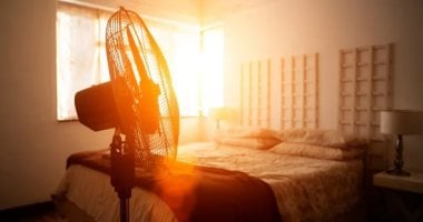 أخطاء متكررة أثناء النوم في ظل الموجة الحارة.. فتح النوافذ خلال النهار أبرزها
