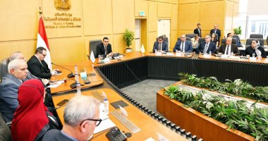 وزير الإسكان يتابع تحديث أوضاع الأراضي المضافة لحقول العديد من المدن الجديدة
