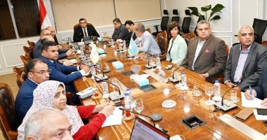 وزير الإسكان يعقد اجتماعاً لمتابعة الوضع التنفيذي لمشروع حدائق تلال الفسطاط