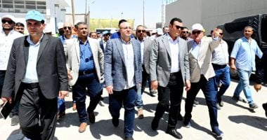 وزير الإسكان يأمر باستكمال أعمال صيانة محطة مياه الشرب في أشمنت