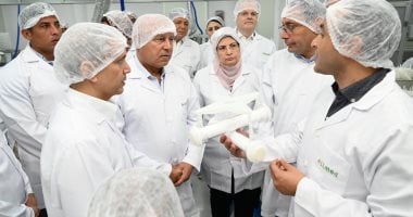 وزير الصناعة يعلن عن افتتاح خط إنتاج مرشحات الغسيل الكلوي ومصنع محاليل الغسيل
