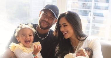 نيمار يستقبل ابنته الثانية من برونا بيانكاردي ويختار لها اسم “ميل”