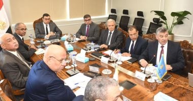 وزير الإسكان يتابع تطورات مشروعات مياه الشرب والصرف الصحي في إطار مبادرة “حياة كريمة” بالمنيا