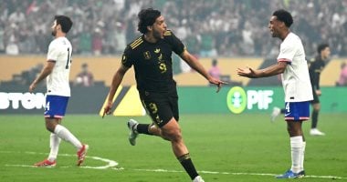 منتخب المكسيك تحت قيادة أجيري يحصل على الكأس الذهبية بعد فوز مثير على أمريكا بهدفين دون رد.. فيديو
