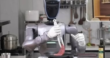 يعد هذا الروبوت الصيني للطهي حلاً مثالياً لتحضير الطعام أثناء تواجدك في العمل “فيديو”