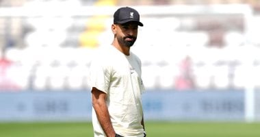 الحزن يسيطر على محمد صلاح بعد مغادرة جوتا قبل مباراة ودية ليفربول ضد بريستون.. صور