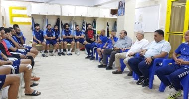 محسن صلاح وعادل فتحي يقدمان الدعم للاعبي المقاولون استعدادا للدوري