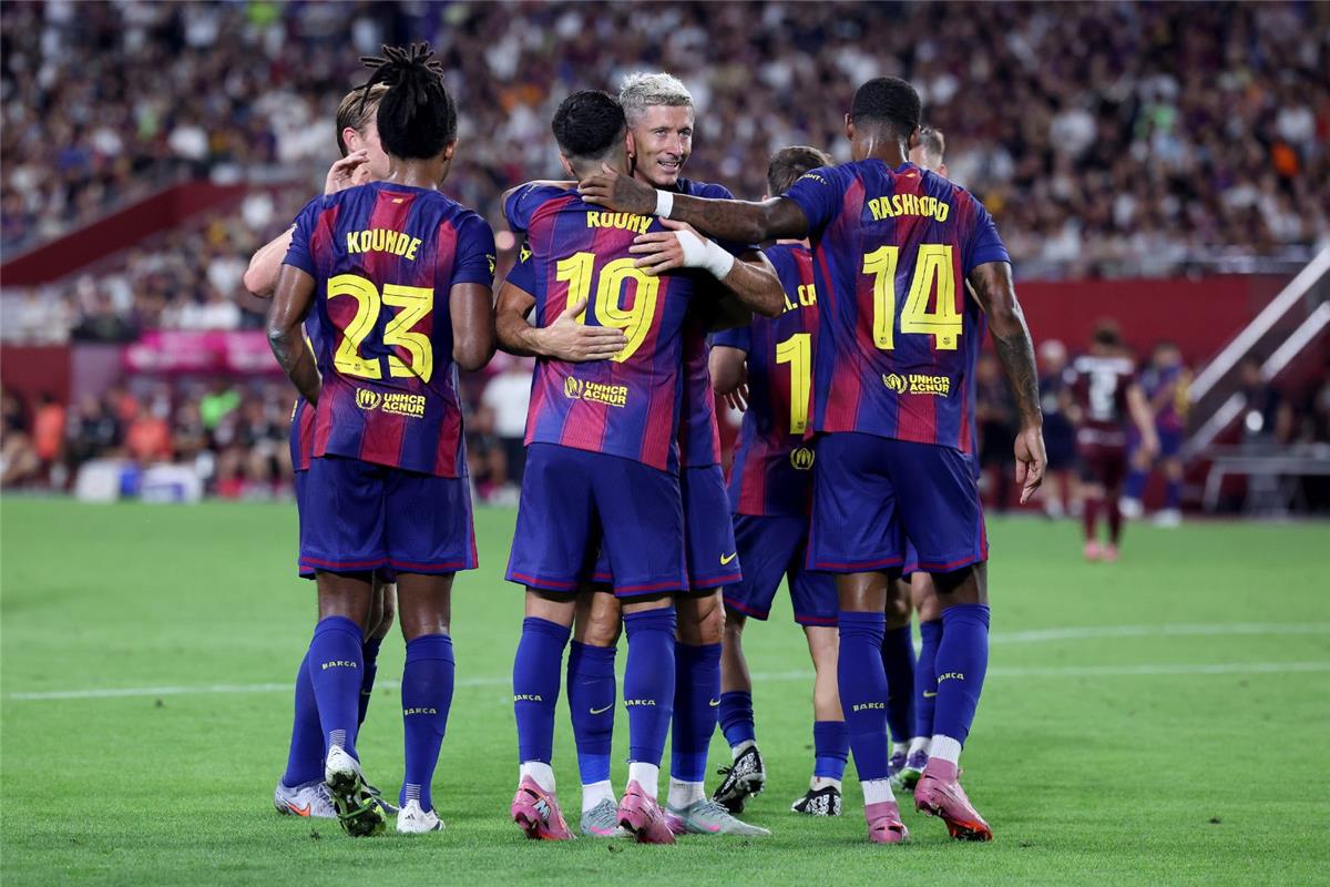برشلونة يتطلع لحل أزمة لاعبه قبل التوقيع على تجديد عقده المرتقب