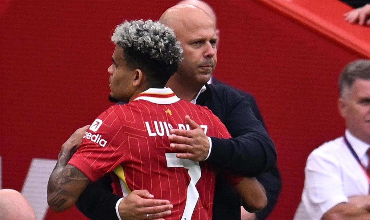 رحيل لويس دياز يفتح باب صفقات ليفربول الجديدة وسط ترقب جماهيري