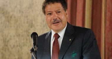 الأهلي والزمالك يكرمان زويل بالعضوية الشرفية في ذكرى رحيله 5 الأهلي والزمالك يكرمان زويل بالعضوية الشرفية في ذكرى رحيله