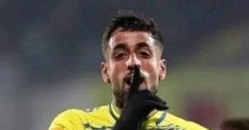الدباغ يصل القاهرة لإجراء جلسة تصوير جديدة بقميص نادي الزمالك
