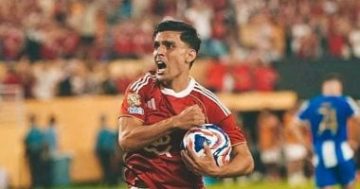 بن شرقي يقترب من حسم موقفه في تشكيل الأهلي لمواجهة فاركو بالدوري
