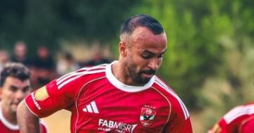 ريبيرو يفكر في إعاده أفشة إلى دكة الأهلي خلال مواجهة فاركو بالدوري