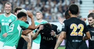 توتر في وداع سون توتنهام يتعادل مع نيوكاسل في لقاء مثير لكأس آسيا