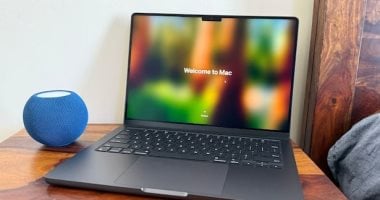 أبل تكشف النقاب عن ماك بوك برو أول جهاز بشاشة OLED في 2026 5 أبل تكشف النقاب عن ماك بوك برو أول جهاز بشاشة OLED في 2026