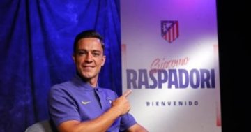 أتلتيكو مدريد يعلن تعاقده مع جياكومو راسبادوري مهاجم إيطاليا بعقد طويل الأمد