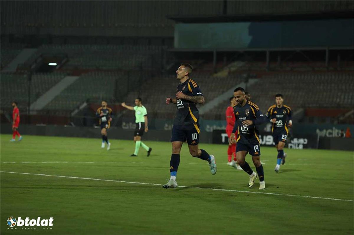 أهلي يواصل المنافسة بفوز مثير على مودرن سبورت في الدوري الممتاز