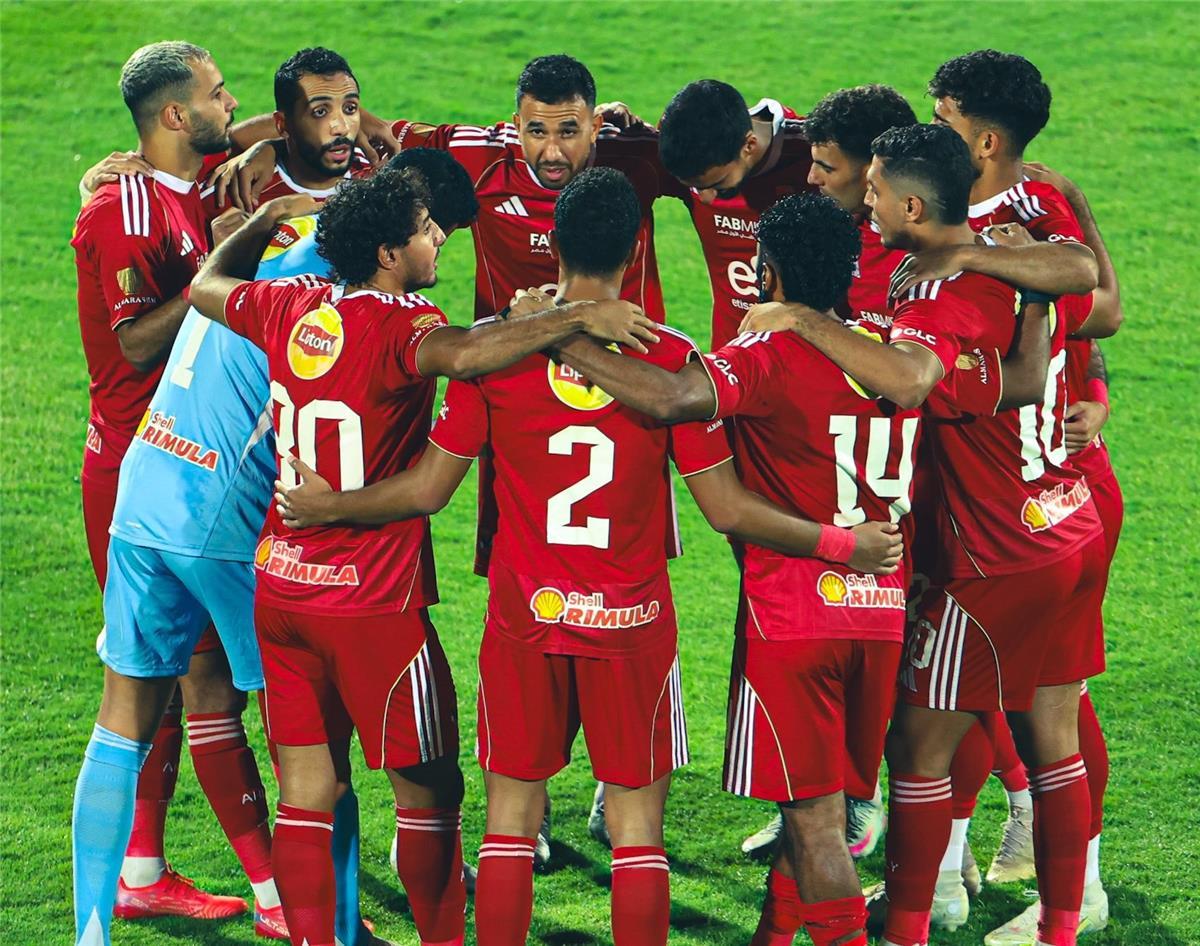 الأهلي ينهي التعاقد مع لاعبه بالتراضي وسط غموض حول غياب عبد القادر 5 الأهلي ينهي التعاقد مع لاعبه بالتراضي وسط غموض حول غياب عبد القادر
