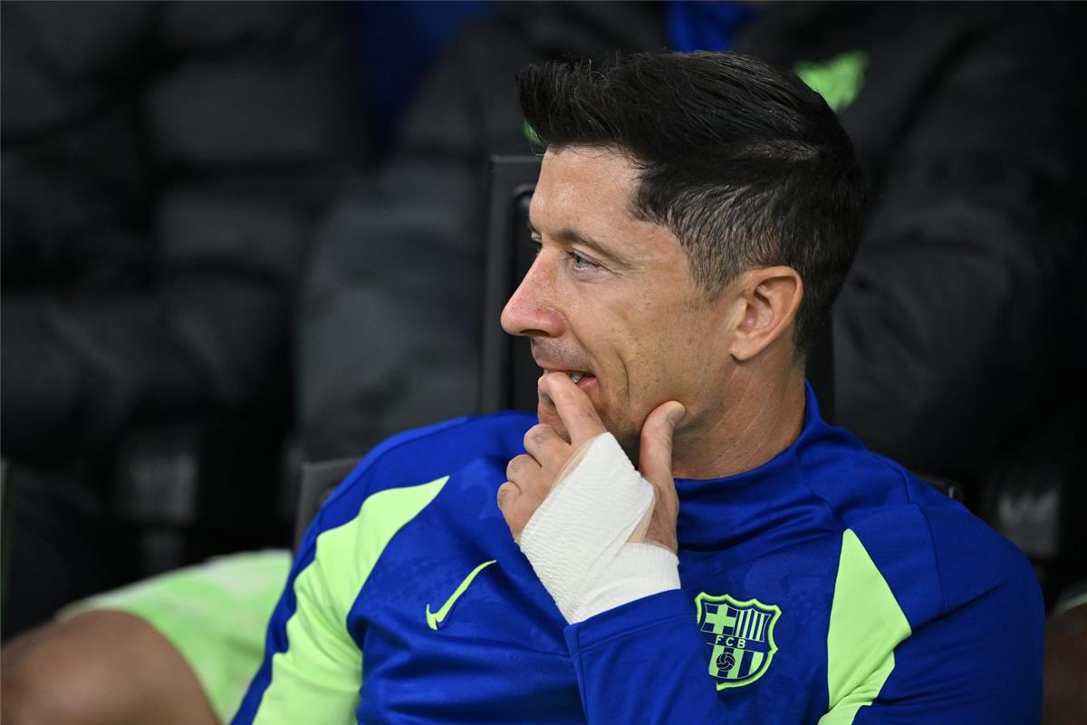 برشلونة يواجه تحديات جديدة قبل انطلاق بطولة الدوري الإسباني