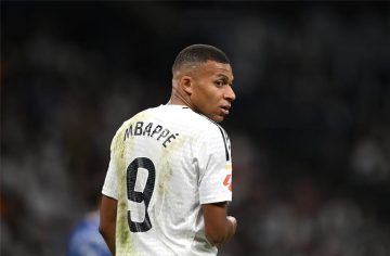 بعد انتقال مبابي ريال مدريد يحدد اللاعب الذي سيرتدي الرقم 9