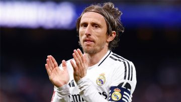 بيريز يوافق على طلب مودريتش بعد انتقاله إلى ميلان