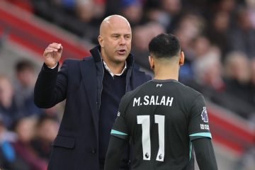 تقارير تكشف أزمة محمد صلاح مع ليفربول والحل مرتبط بقرار المدير الفني سلوت