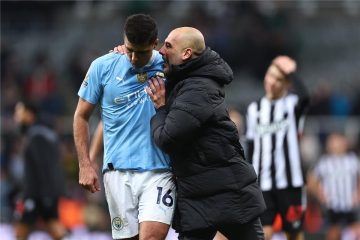 جواردولا يفاجئ جماهير مانشستر سيتي بتصريح مثير حول رودري