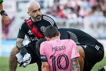 غياب ميسي عن الملاعب يثير الجدل بعد إصابته في مباراة إنتر ميامي