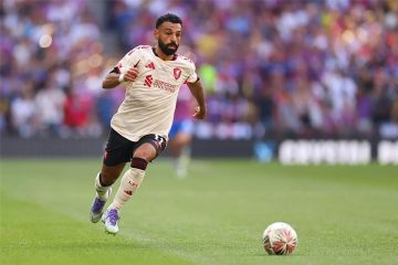 محمد صلاح يتألق في مباراة ليفربول وكريستال بالاس بكأس الدرع الخيرية