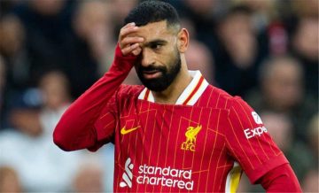 محمد صلاح يوجه سؤالا محرجا ليويفا بعد وفاة الفلسطيني سليمان العبيد