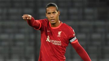 وان دايك يصف تجاربه مع ليفربول بـشعور لا يصدق ويتعهد بالمنافسة على الألقاب