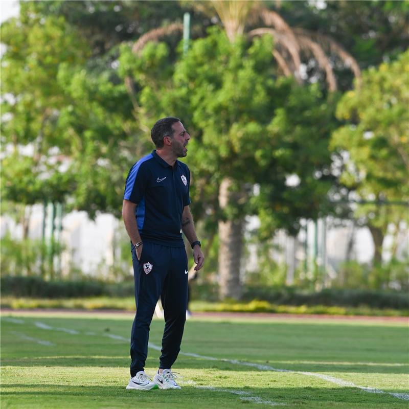 يانيك فيريرا يمنح لاعبي الزمالك استراحة لمدة يوم قبل مواجهة المقاولون 5 يانيك فيريرا يمنح لاعبي الزمالك استراحة لمدة يوم قبل مواجهة المقاولون